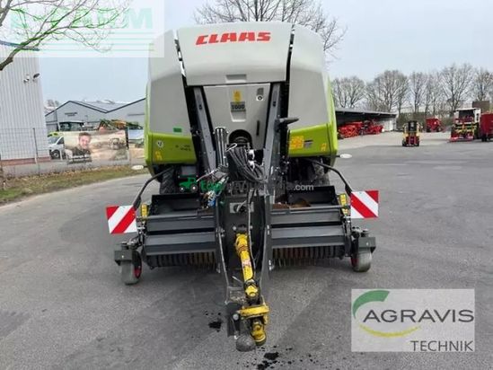 Empacadora gigant - Claas - quadrant 5300 evolution fc tandem