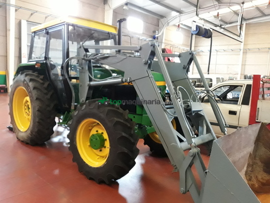Tractor agrícola - John Deere - 2450DT con Pala Leon