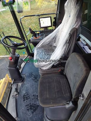 Cosechadora de Cereal - New Holland - cx 8.70