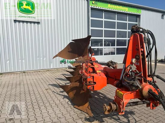 Arado - Kuhn - varimaster 152