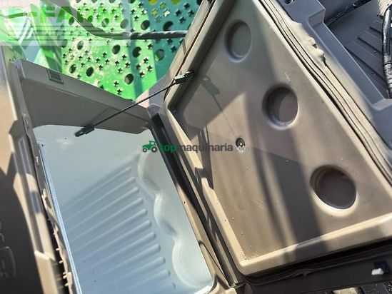 Cosechadora de Cereal - John Deere - t 560