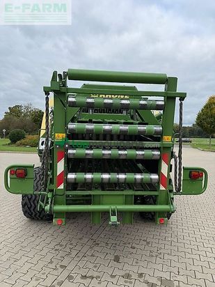 Empacadora gigant - Krone - 1270 xc