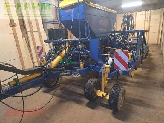 Sembradora - Treffler - tg 300.1 + lemken säschiene