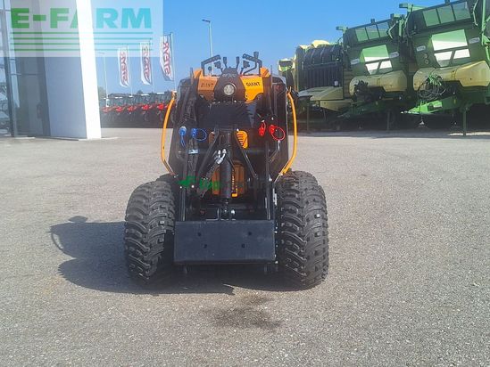 Minicargadora - Giant - gs900 skid