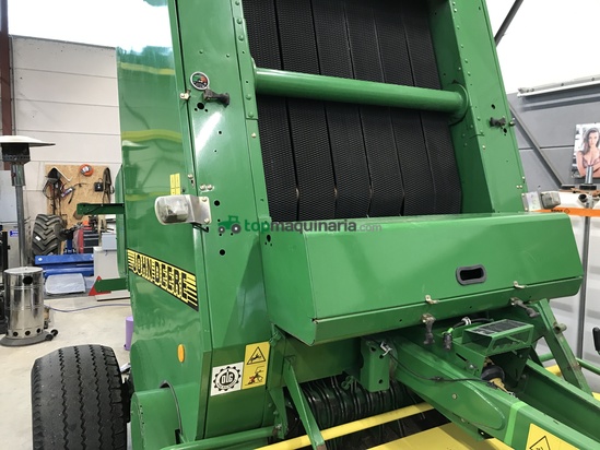 Empacadora gigant - John Deere - 590