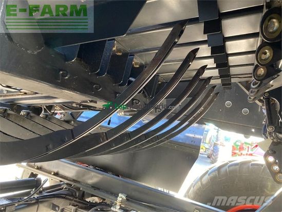 Empacadora gigant - Claas - quadrant 5300 fc