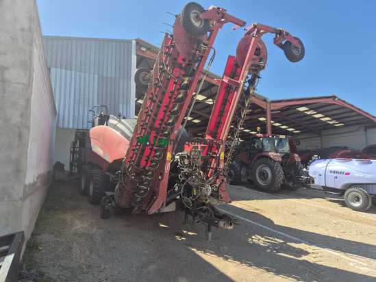 Empacadora gigante- Case IH - LB424
