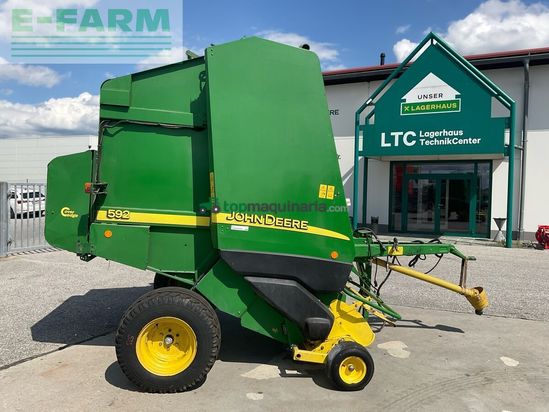 Empacadora gigant - John Deere - 592c
