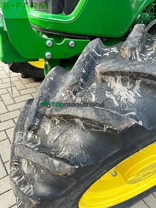 Tractor agrícola - John Deere - 5050e