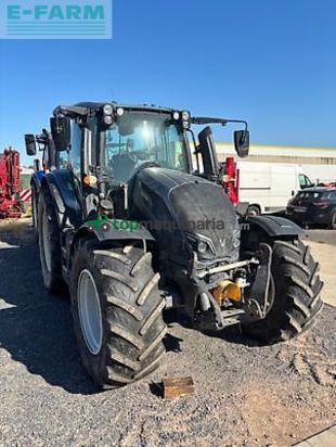 Tractor agrícola - Valtra - n154