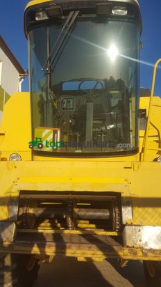 Cosechadora de Cereal - New Holland - TC54