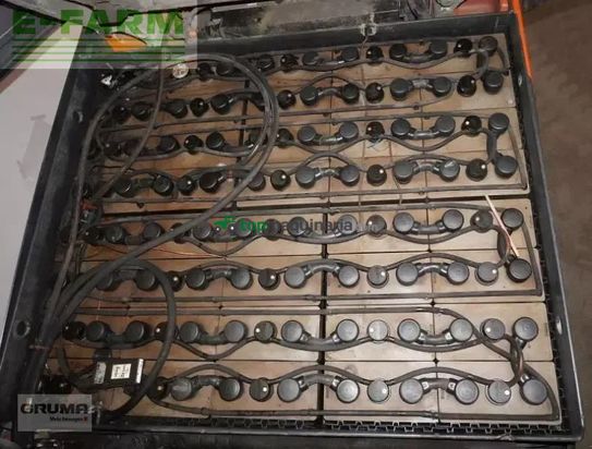 Elevadora - Linde - e 35 hl 387