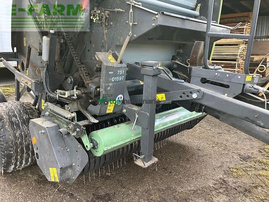 Empacadora gigant - Claas - variant 360 rc