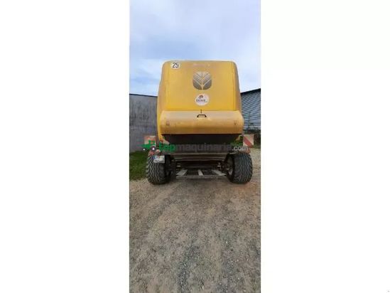 Empacadora gigant - New Holland - roll-belt180