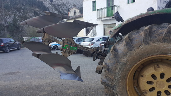 Tractor antiguo - John Deere 2130