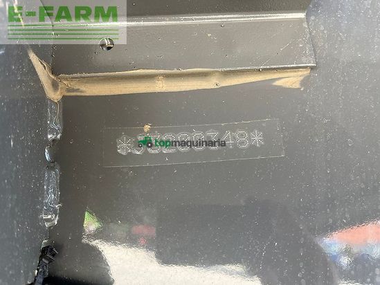 Empacadora gigant - Claas - quadrant 5300 rc