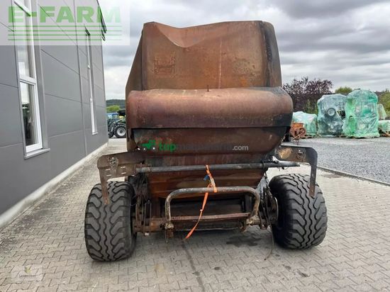 Empacadora gigant - Case IH - rb 455 brandschaden