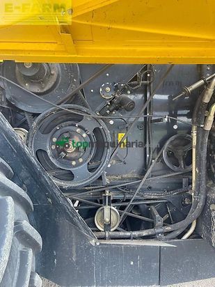 Cosechadora de Cereal - New Holland - cs 660
