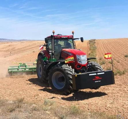 Contrapeso tractor con cajón porta herramientas