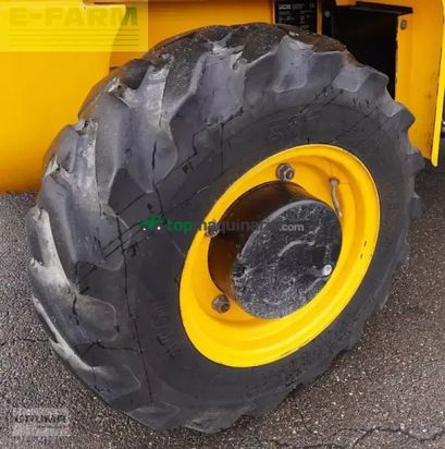 Elevadora - JCB - 940-4