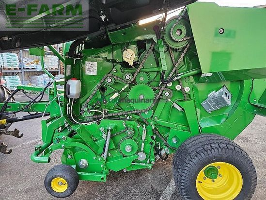 Empacadora gigant - John Deere - f441 m