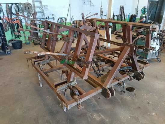 Cultivador de 4 filas de 4m hidráulico