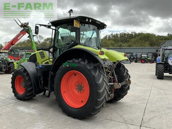 Tractor agrícola - Claas - 810 axion tractor (st27040)