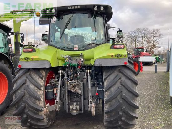 Tractor agrícola - Claas - arion 650 cmatic