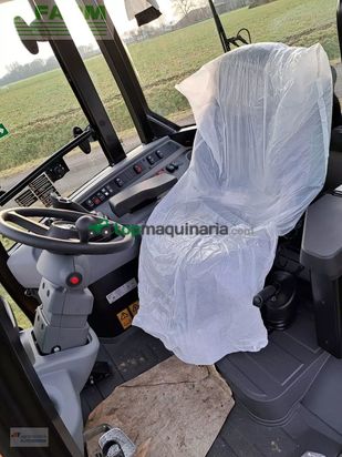 Minicargadora - JCB - 409 agri stufe v