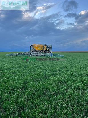 Esparcidor - Claas - xerion 4000 saddle trac SADDLE TRAC