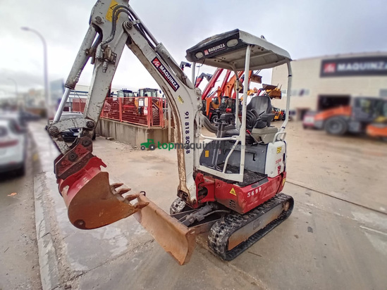 Miniexcavadora TAKEUCHI TB215R