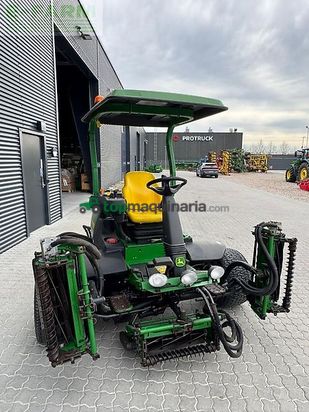 Cosechadora de Cereal - John Deere - 8700