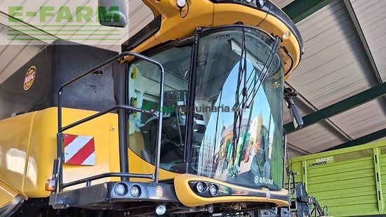 Cosechadora de Cereal - New Holland - cr 8.80