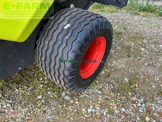 Empacadora gigant - Claas - rollant 520 rc