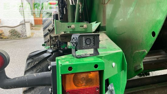 Empacadora gigant - John Deere - V461R