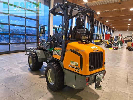 Minicargadora - Giant - g2500 x-tra hd