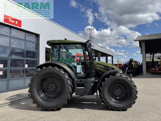 Tractor agrícola - Valtra - g135 versu