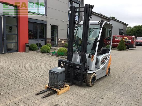 Elevadora - Still - rx 20-20 p