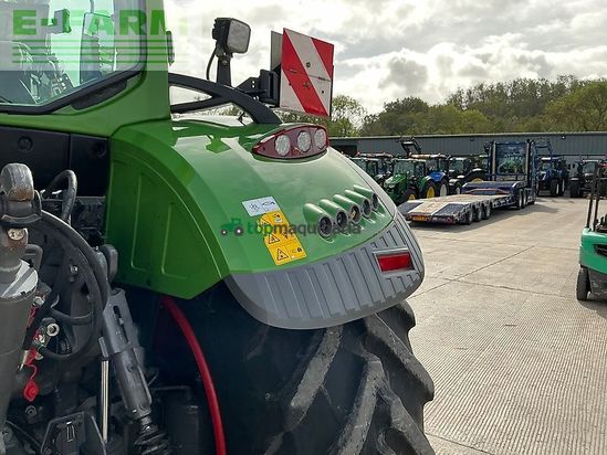 Tractor agrícola - Fendt - 724 profi plus tractor (st27737)