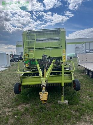 Empacadora gigant - Claas - rollant 66