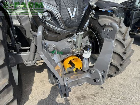 Tractor agrícola - Valtra - t235 direct