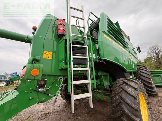 Cosechadora de Cereal - John Deere - T670i