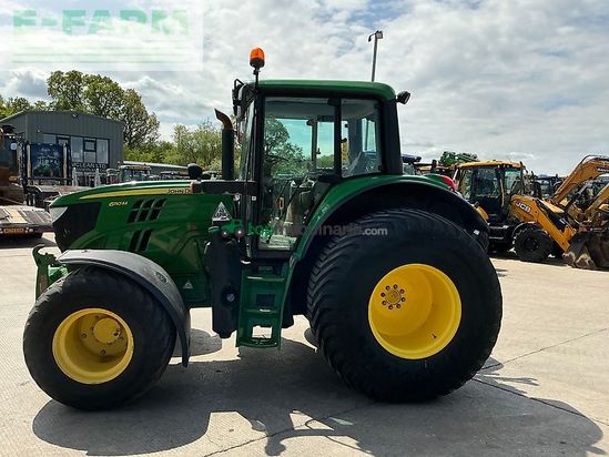 Tractor agrícola - John Deere - 6110m tractor (st24895)