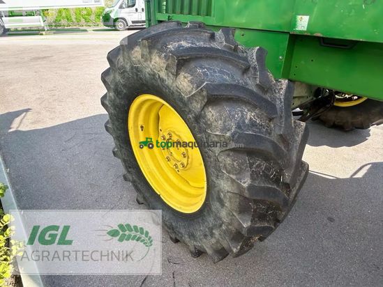 Cosechadora de Cereal - John Deere - 6850