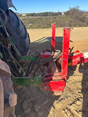 Sembradora marca Pottinger modelo Terrasem 4500.