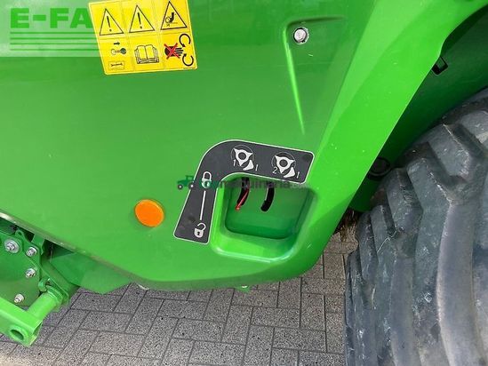 Empacadora gigant - John Deere - v461r