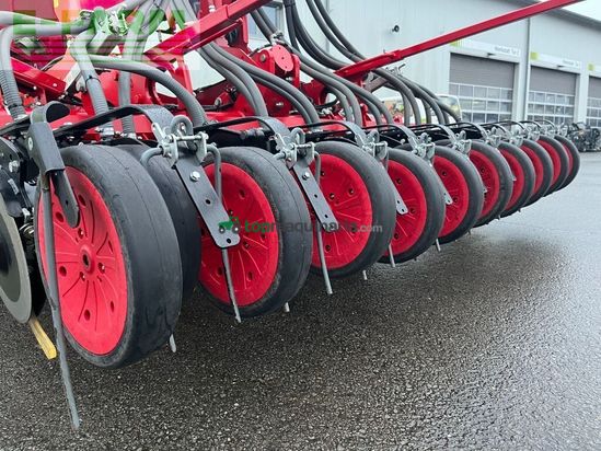 Sembradora - Horsch - pronto 3 dc, frontreifenpacker, nur 216 ha !