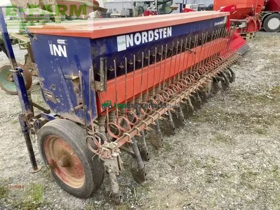 Sembradora - Nordsten - clg 300d mk ii
