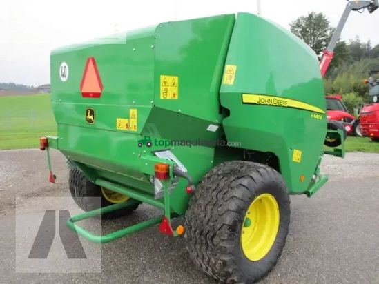 Empacadora gigant - John Deere - f441m