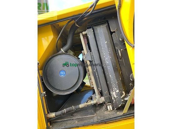 Cosechadora de Cereal - New Holland - fx 60